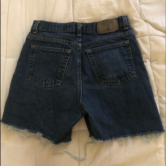DISTRESSED CUT OFF JEAN SHORTS - Picture 2 of 4